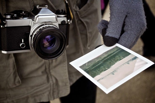 6 Ways to Use Your Instant Camera Prints