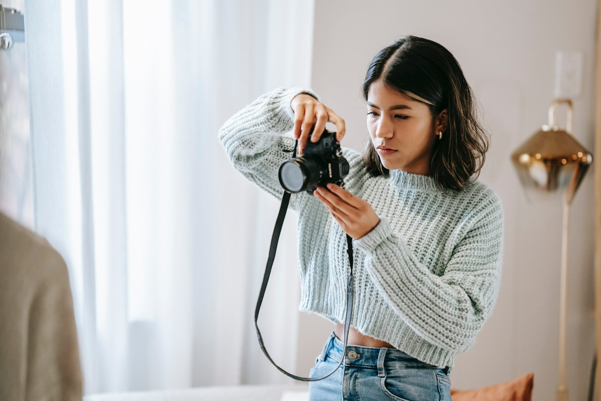 Lenses & Accessories For The Sony Alpha 7 IV